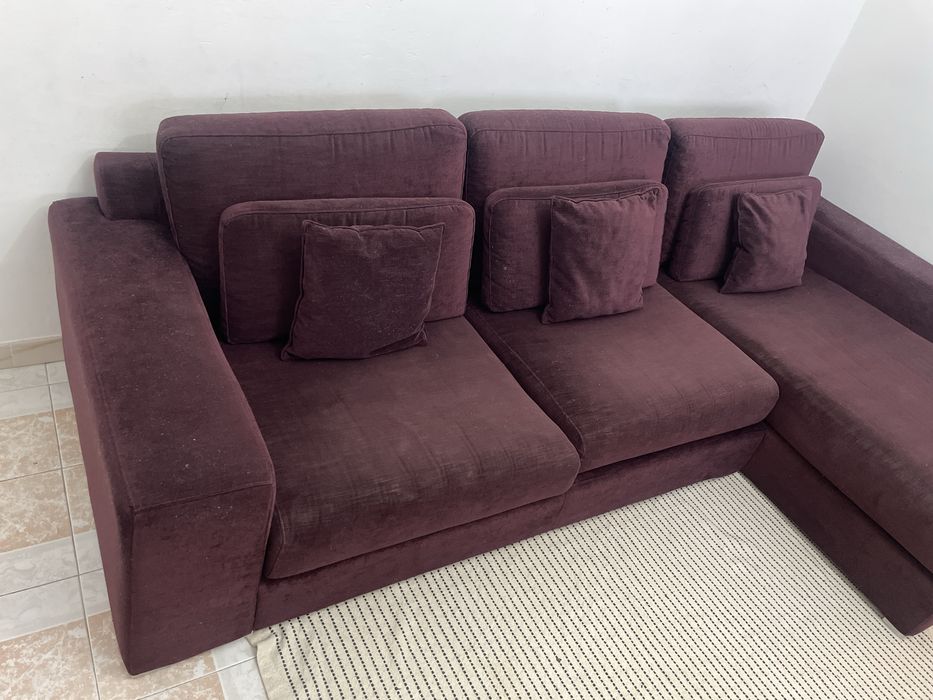 Sofa semi novo…..