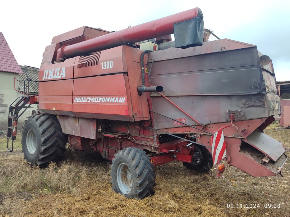 Комбайн Лида-1300