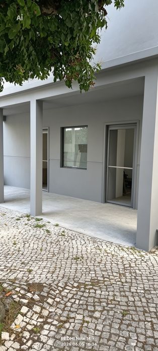 Venda prédio em Nelas