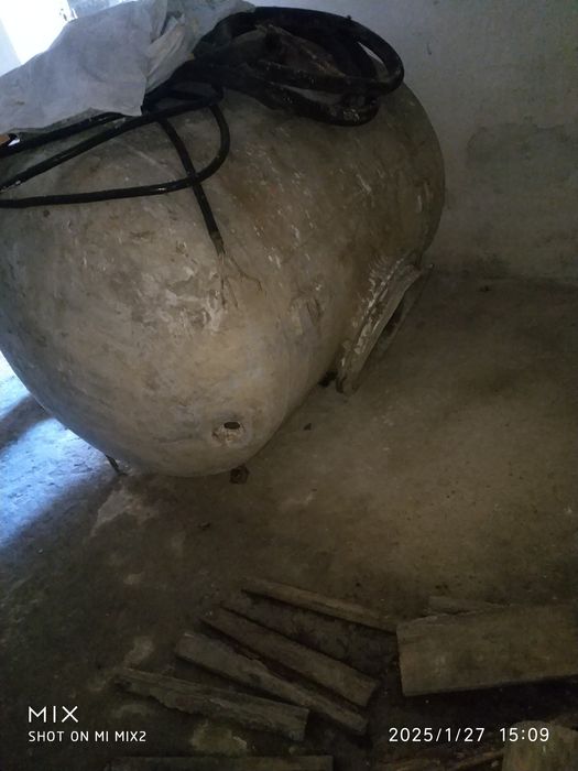 Бочка алюмінієва, труби металеві, та чугунні