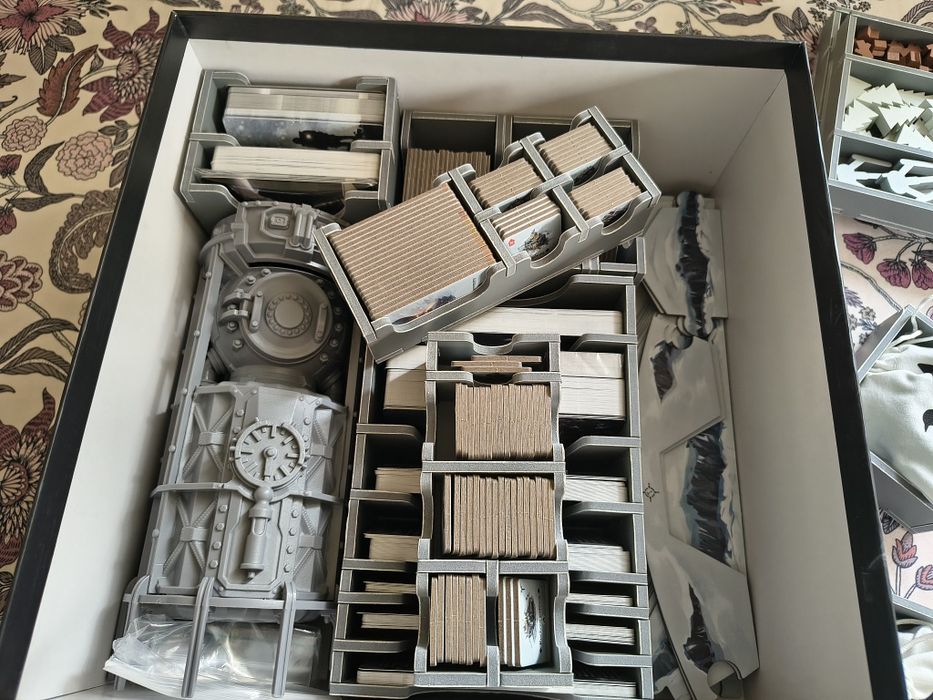 Frostpunk gra planszowa + dodatek pionierzy + insert folded space