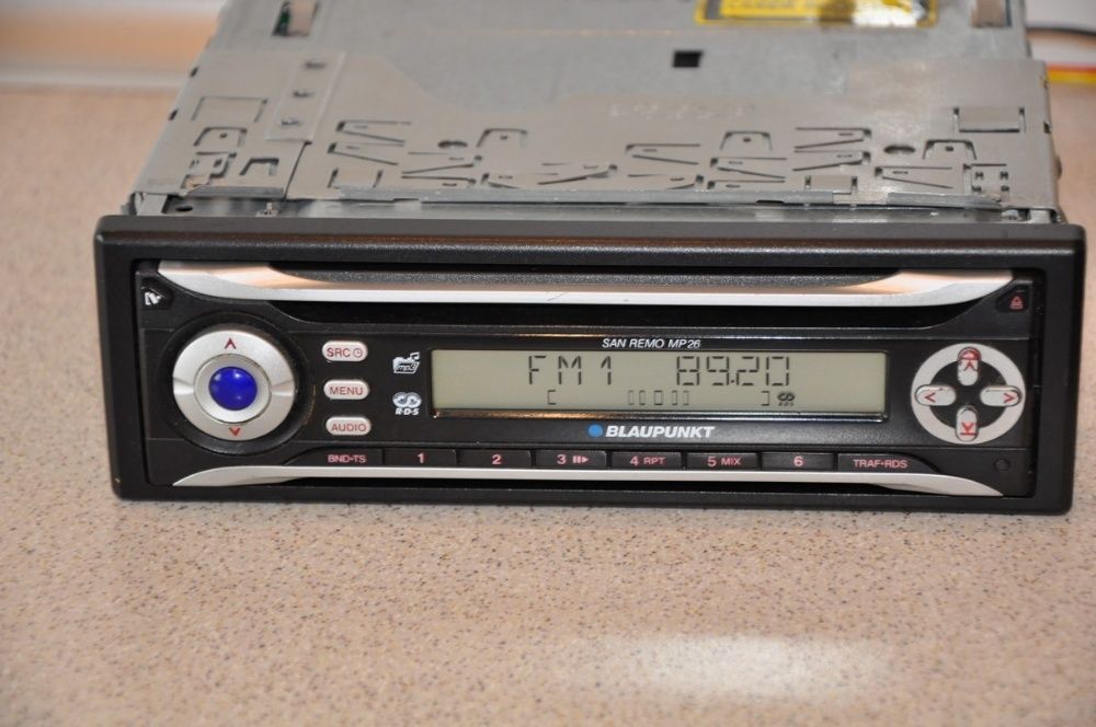Radio samochodowe Blaupunkt San Remo MP26 RDS FM 30 stacji CD MP3