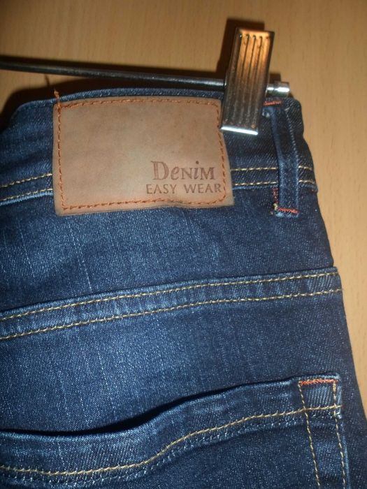calças de ganga para homem da marca Easy Wear