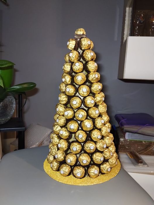 Piramida Ferrero Rocher ślub wesele urodziny