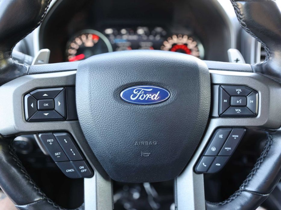 Ford F-150 Raptor      2020