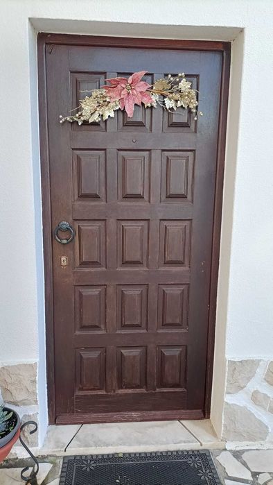 Portas e Janelas em Madeira Nobre "Tacula"