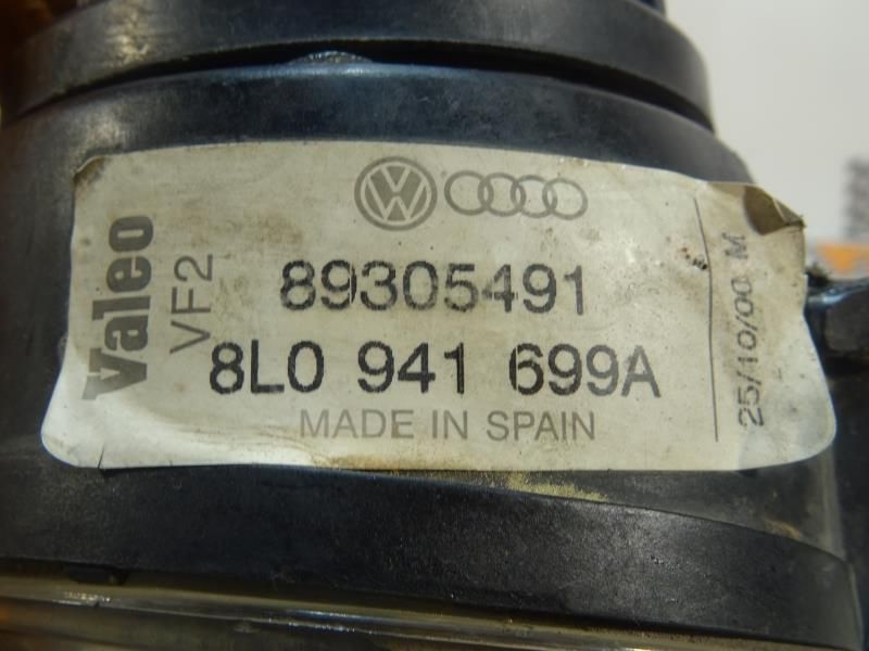 Farol nevoeiro frente direito AUDI A3 (8L1)