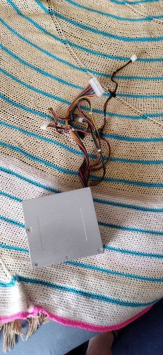 Продам блок питания на компьютер