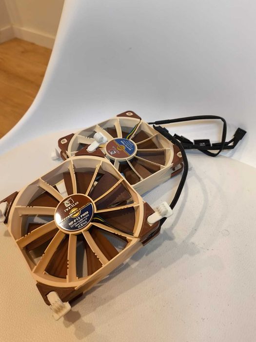 Noctua - Duas Ventoinha -  nf-f12