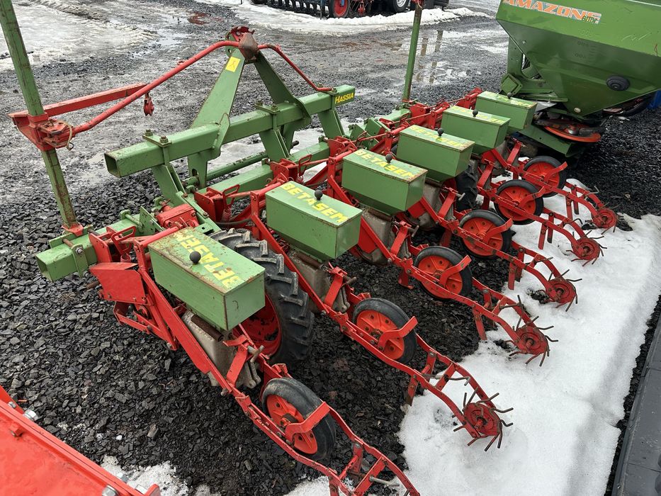 Сівалка бурячна бурякова 6 рядна  Hassia Betasem