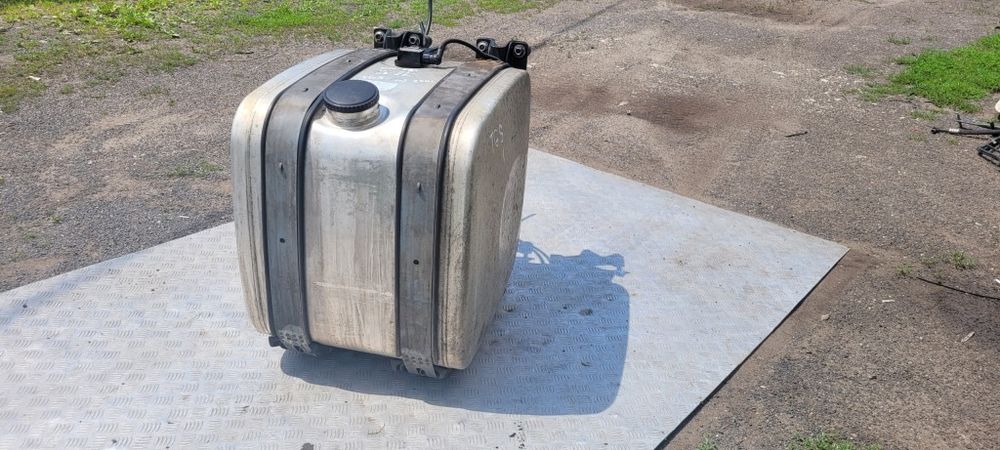 zbiornik paliwa kompletny aluminiowy man tgs tgx 240 litrów