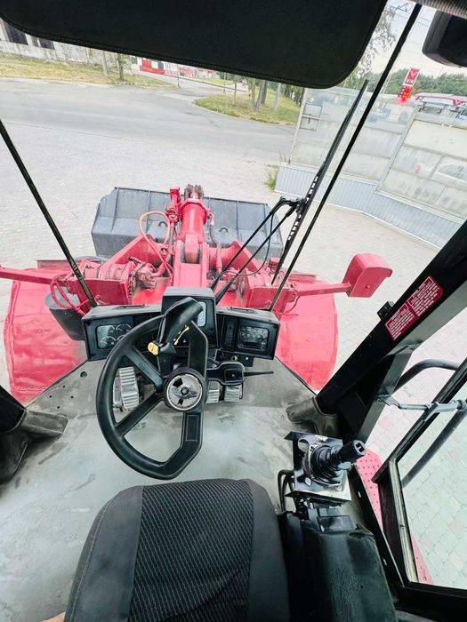 Фронтальний погрузчик CAT 950 Фронтальний навантажувач CAT 950 2000 рік випуску Добрий стан