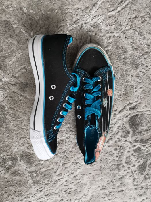 Trampki czarne z niebieskim