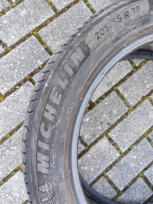 Pneus 205/55r19 Michelin E Primacy 75% piso