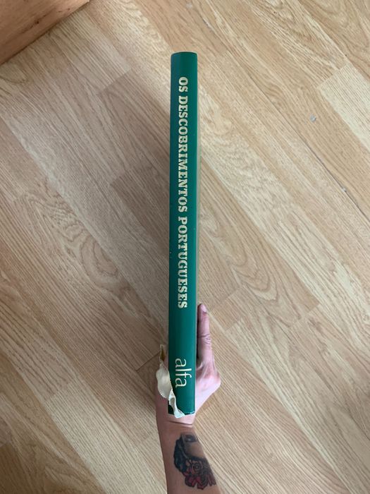 Livro “ Os Descobrimentos Portugueses” de Luis Albuquerque