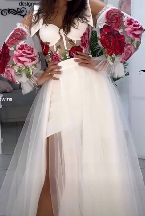 Продам выпускное , свадебное, вечерние платья.