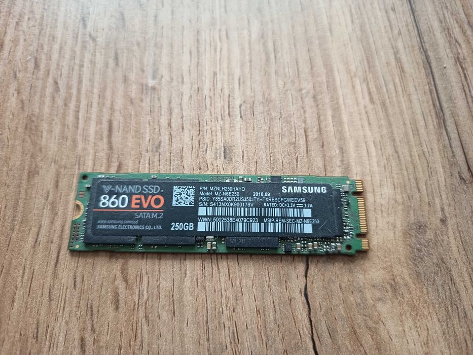 Dysk Samsung 860 EVO Sata m.2 250GB
