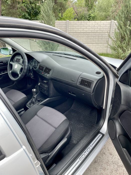 Продам Golf 4 1.6
