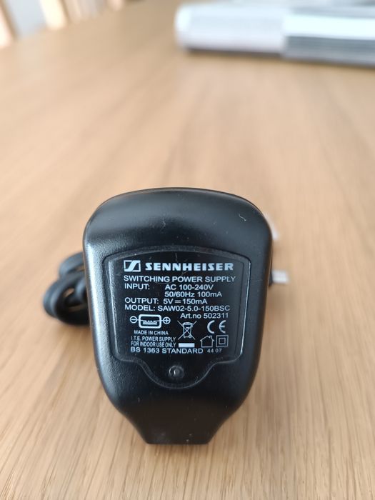 Carregador USB Sennheiser cabo específico auricular BT
