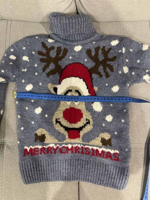 Светр новорічний