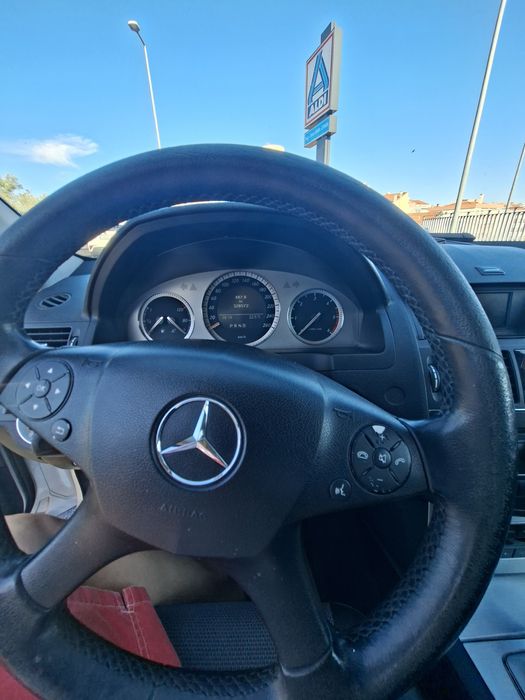 Mercedes-Benz C220 CDi (170cv) W204 – Nacional – Pneus Novos — photo 4