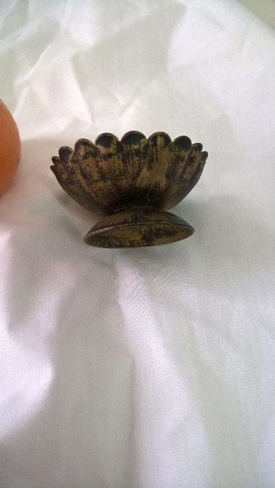 Vela com suporte em metal (portes incluídos em correio verde)