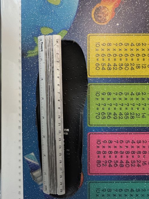 Продам дитячі кросівки Bikkemberg у чудовому стані