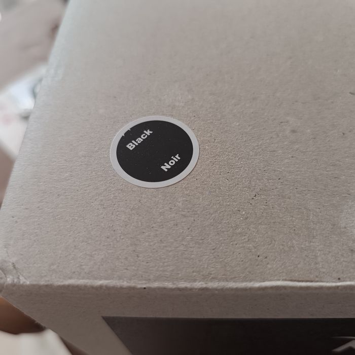 Máquina Nespresso Gran Latissima preto nova