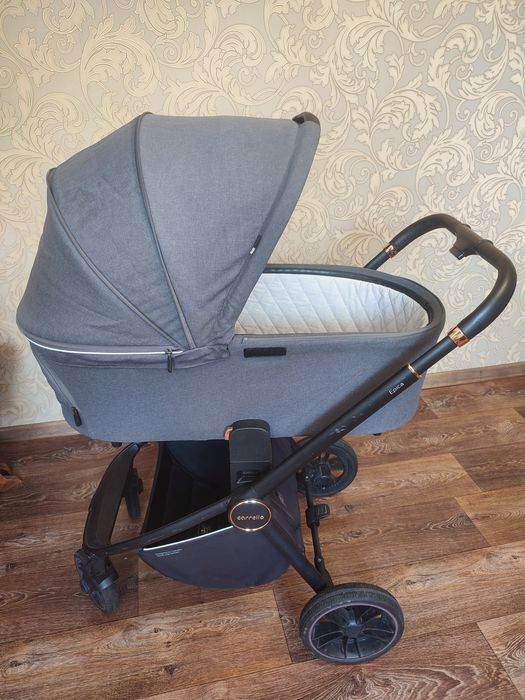 Коляска Carrello Epica 2 в 1