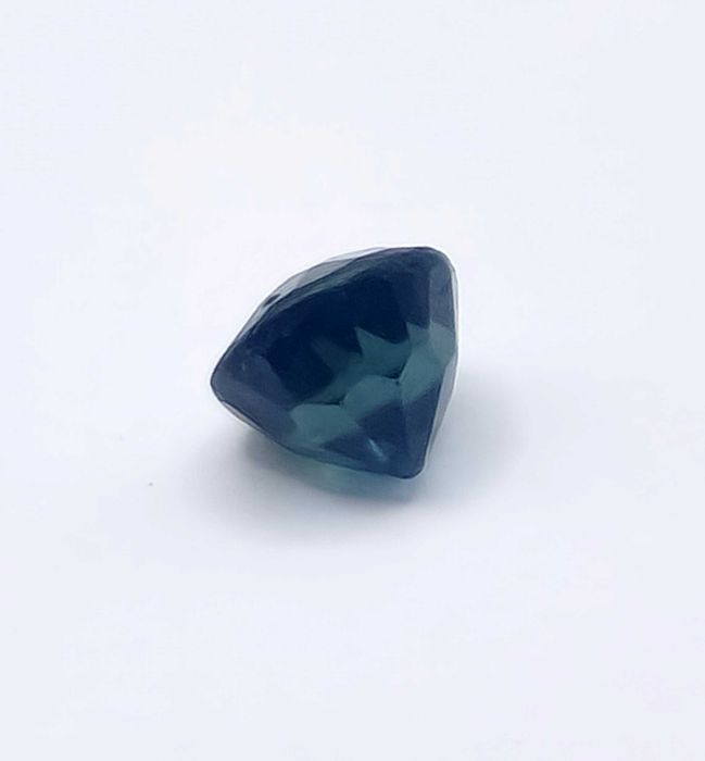 Szafir naturalny fasetowany 0,3ct