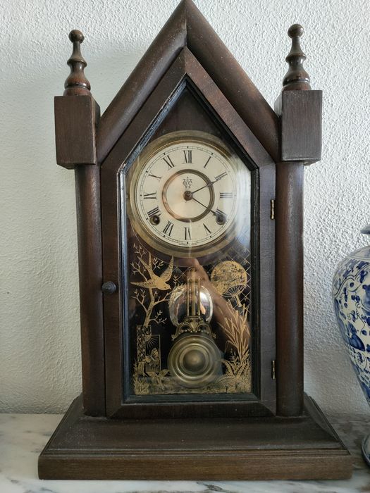 Relógio antigo de capela 4 estações