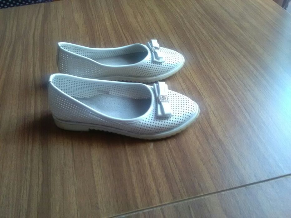 Туфлі для дівчинки