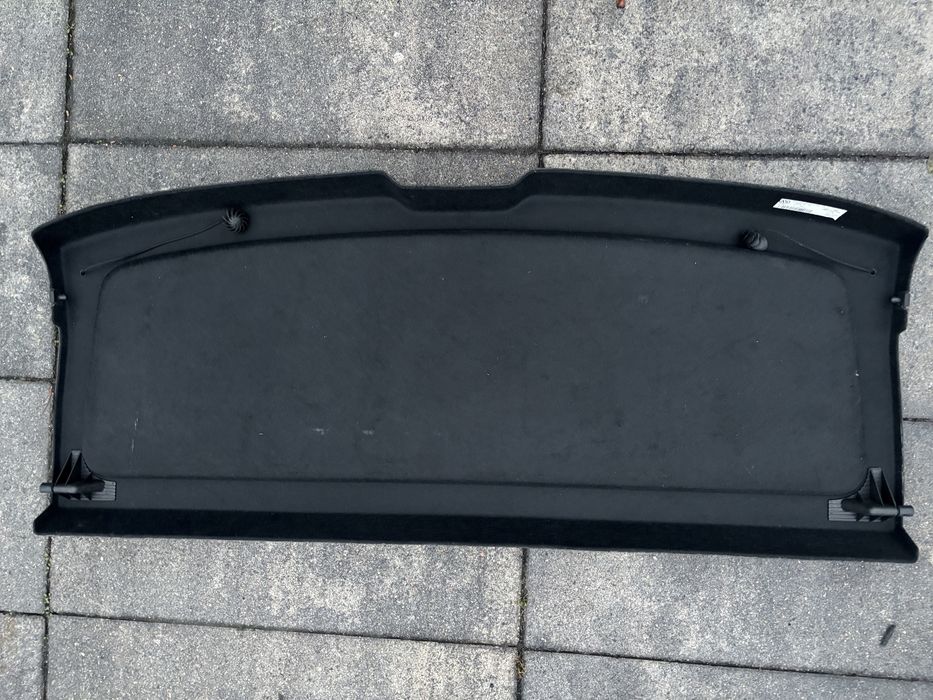 Półka tylna bagażnika VW GOLF VIII 7 czarna stan OK.