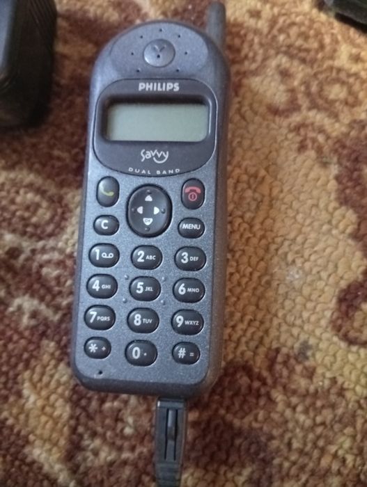 Телефон philips savvy