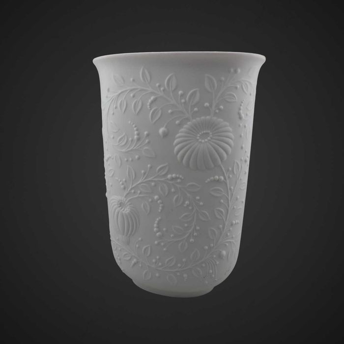 Porcelanowy wazon biskwitowy AK Kaiser modernistyczny B6/030758