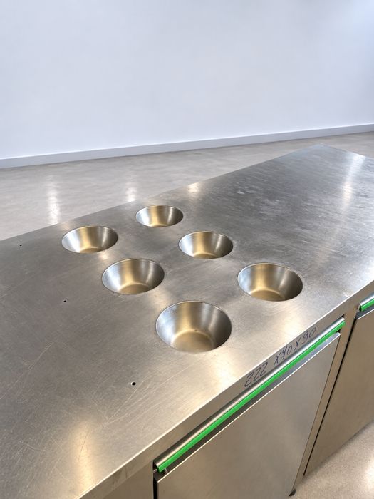 Bancada neutra em inox 3 portas e 2 prateleiras