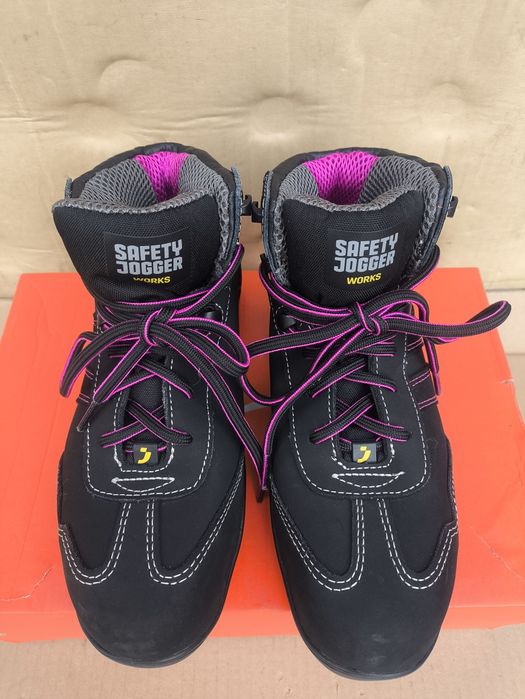 Женские рабочие  кроссовки  38р