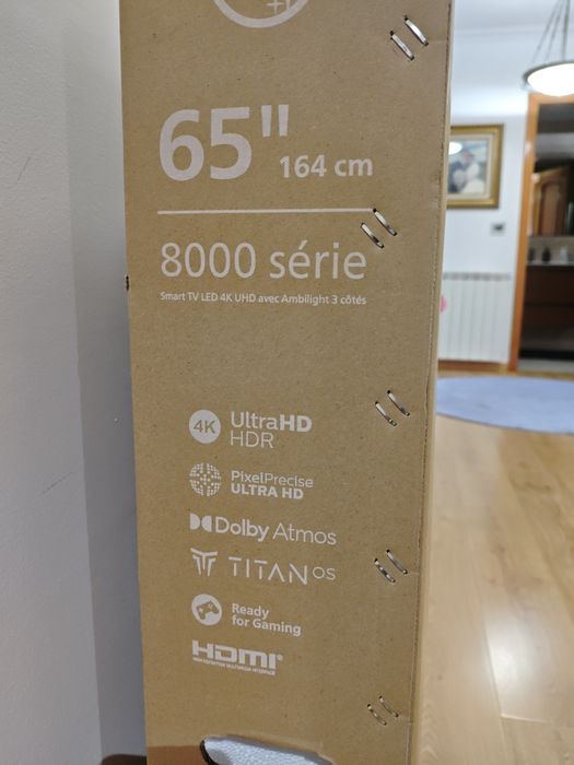 TV PHILIPS Ambilight 62 polegadas
