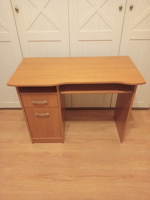 Biurko szkolne stan bardzo dobry