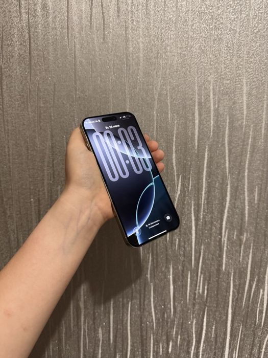 iPhone 16 pro max / 256 gb / WhiteTitanium /  Esim