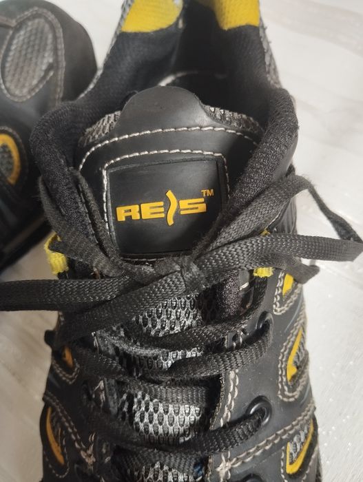 Кросівки робочі 42р reis