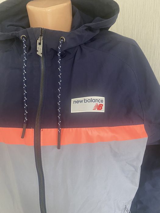 Фирменная ветровка NB