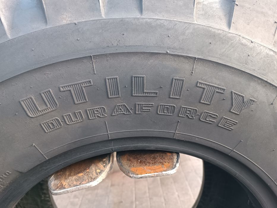 400/70R20  Firestone Utility Duraforce 405/70R20  16/70R20