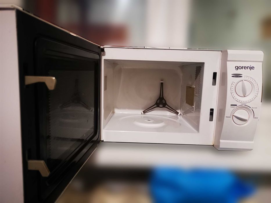 Микроволновая печь GORENJE MO-170 MW2-UR