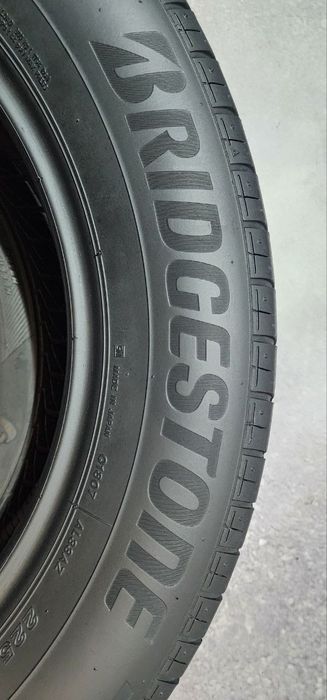 225.60.18 Bridgestone Alenza H/L33 4шт