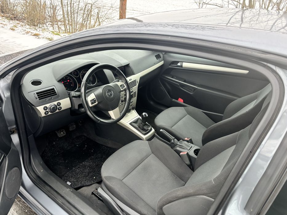 Opel Astra gtc 1.7cdti