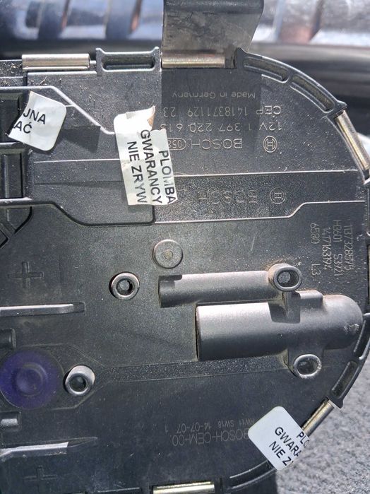 Моторчик двірника правий на пежо 508 універсал