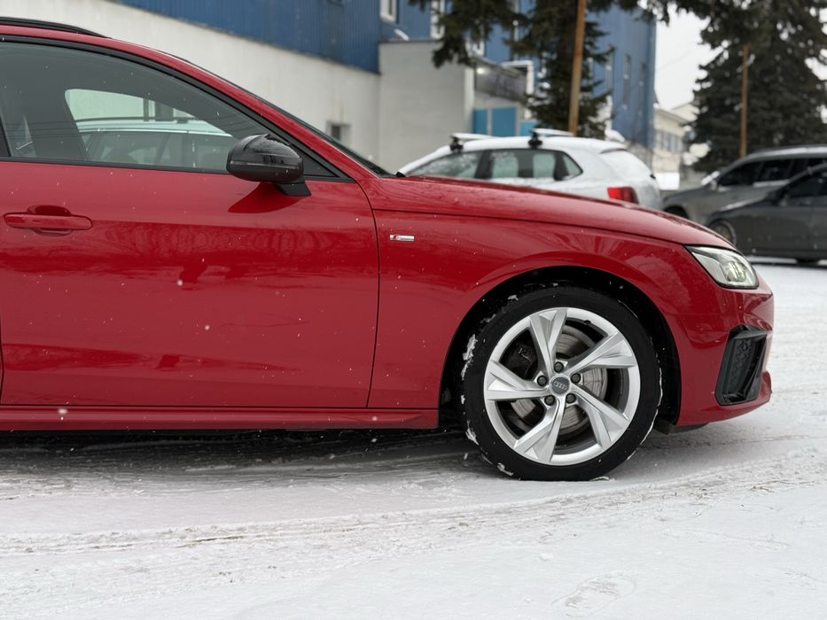 Audi A4 B9 Європа 3xS-Line 2.0TDI Без дтп, ориг.пробіг матрична оптика