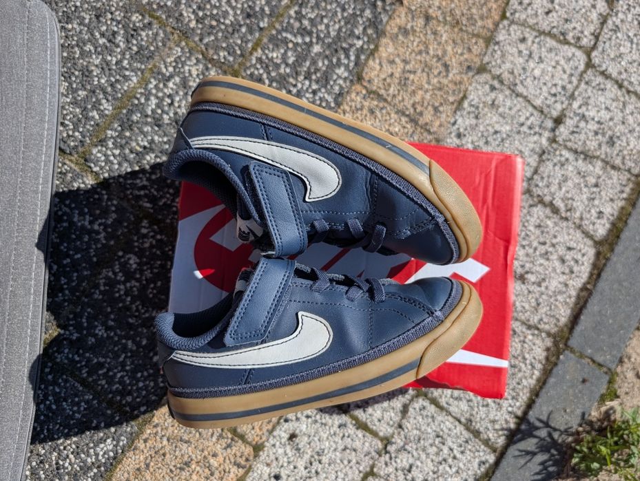 Nike Court Legacy buty dziecięce oryginalne rozmiar 27