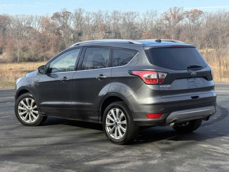 Ford Escape Titanium      2017